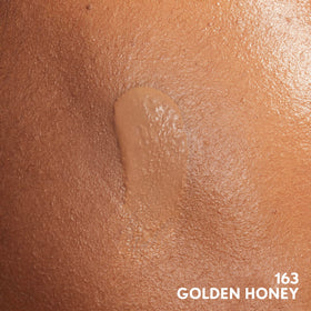 COVERGIRL Clean Invisible Foundation Golden Honey texture swatch