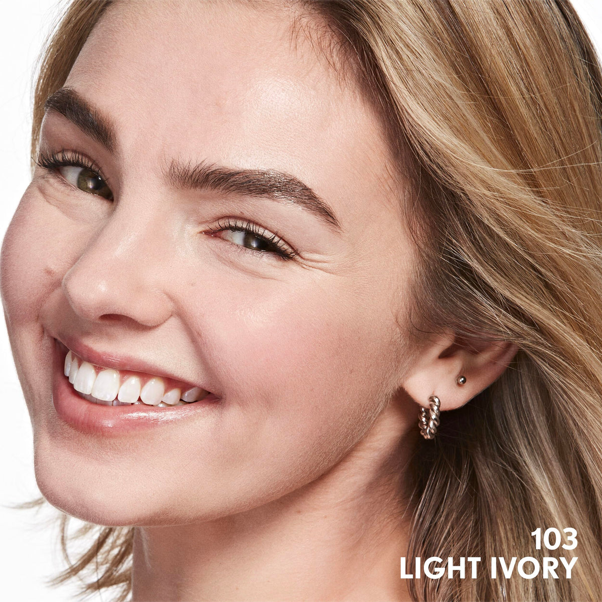 COVERGIRL Clean Invisible Foundation Light Ivory product display