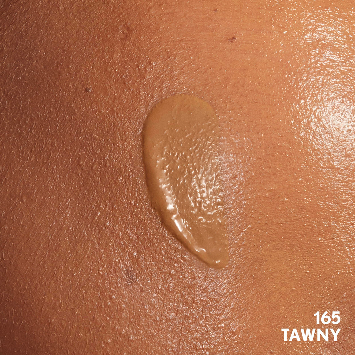COVERGIRL Clean Invisible Foundation Tawny 1oz texture on skin