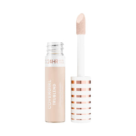COVERGIRL TruBlend Undercover Concealer L100 applicator close-up