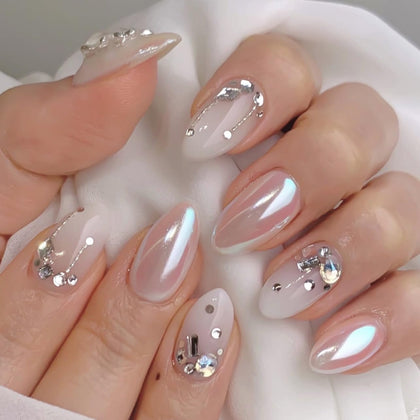 CTTHNBD almond press on nails ombre white front view
