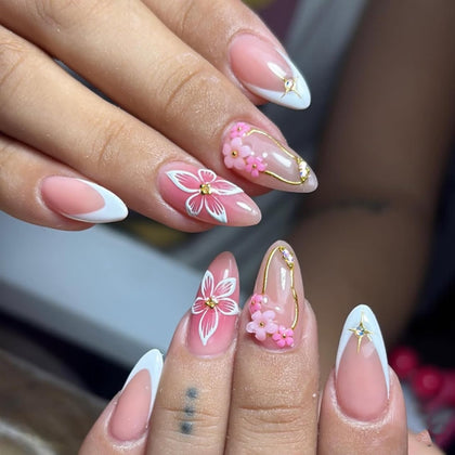 CTTHNBD Medium Almond Press on Nails with Floral Design front view