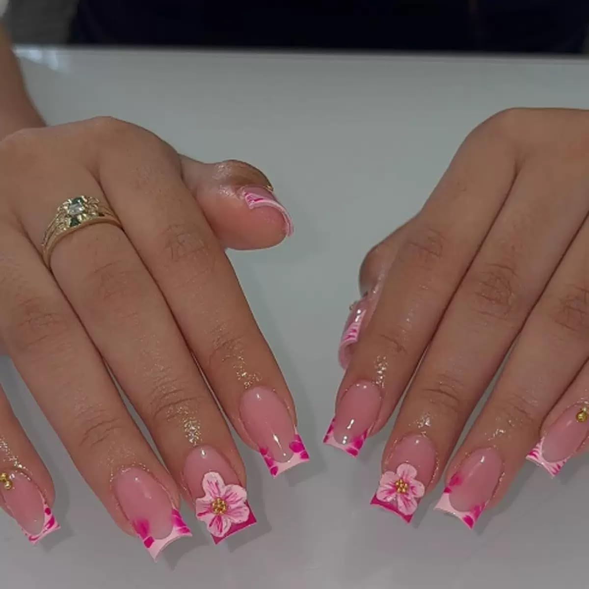 CTTHNBD Medium Square Press on Nails 24 Pcs with 3D Flower Design front view