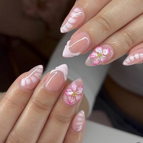 CTTHNBD Press on Nails Almond front view with floral design