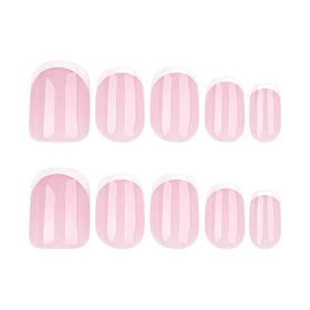 CTTHNBD Press on Nails Short White French Tip on model