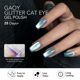 Curing GAOY Gel Polish under UV LED lamp