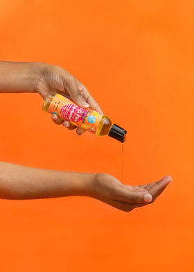 Curls Poppin Pineapple Vitamin C Scalp 4oz texture close-up