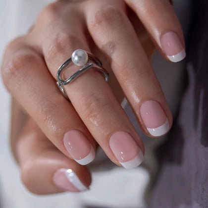 CurvLife Extra Short Oval Press On Nails white set front view