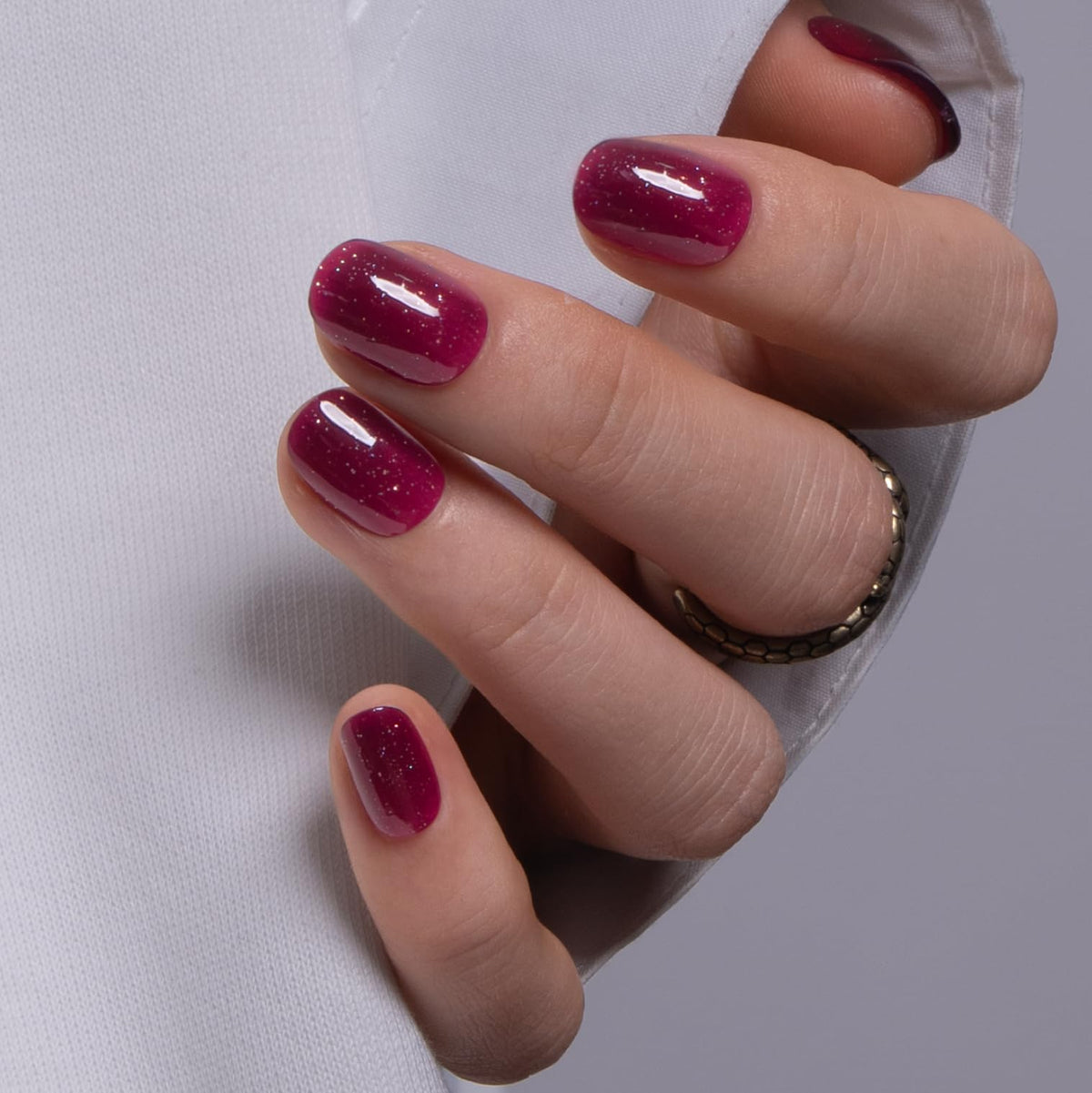 CurvLife Extra Short Square Press On Nails Burgundy packaging