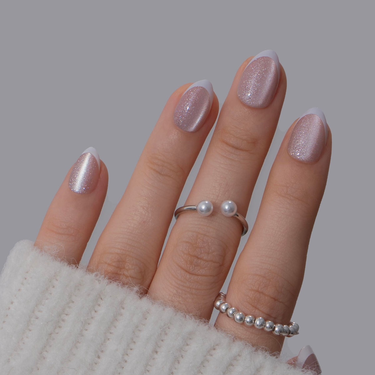 CurvLife Glazed Blush Cat Eye press on nails in packaging