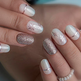 CurvLife Glitter Press On Nails Snowflake Silver White with accessories