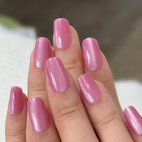 CurvLife Medium Chrome Cat Eye Press On Nails Light Mauve Pink front view