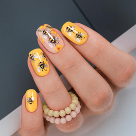 CurvLife Medium Square Floral Press On Nails Bee Garden front view