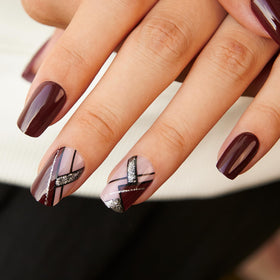 CurvLife Press On Nails Mocha Geometry Gold packaging