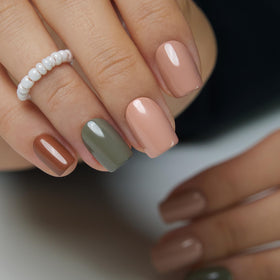 CurvLife Press on Nails Short Square Acrylic with Apricot Design front view