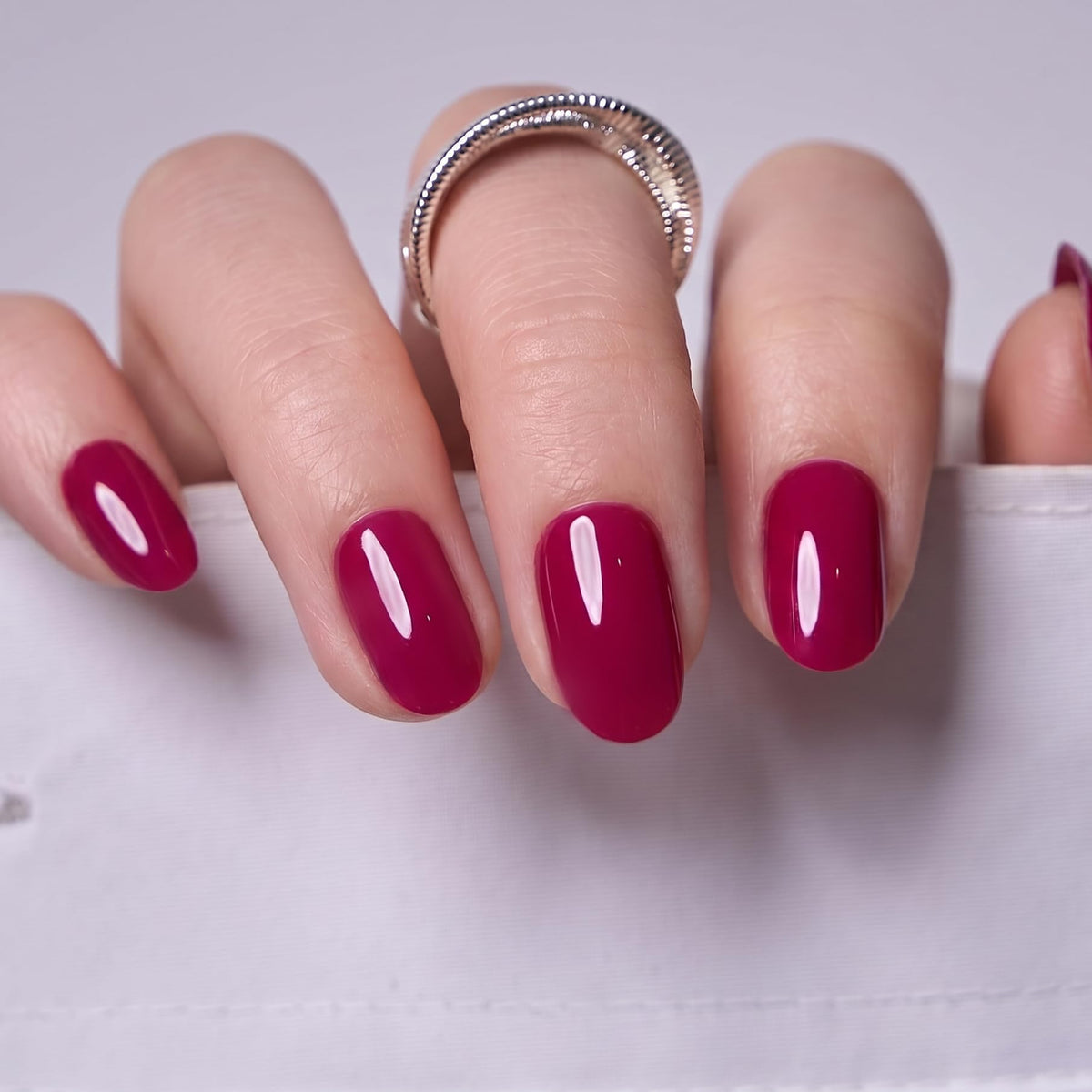 CurvLife Short Oval Press On Nails kit with glue and accessories