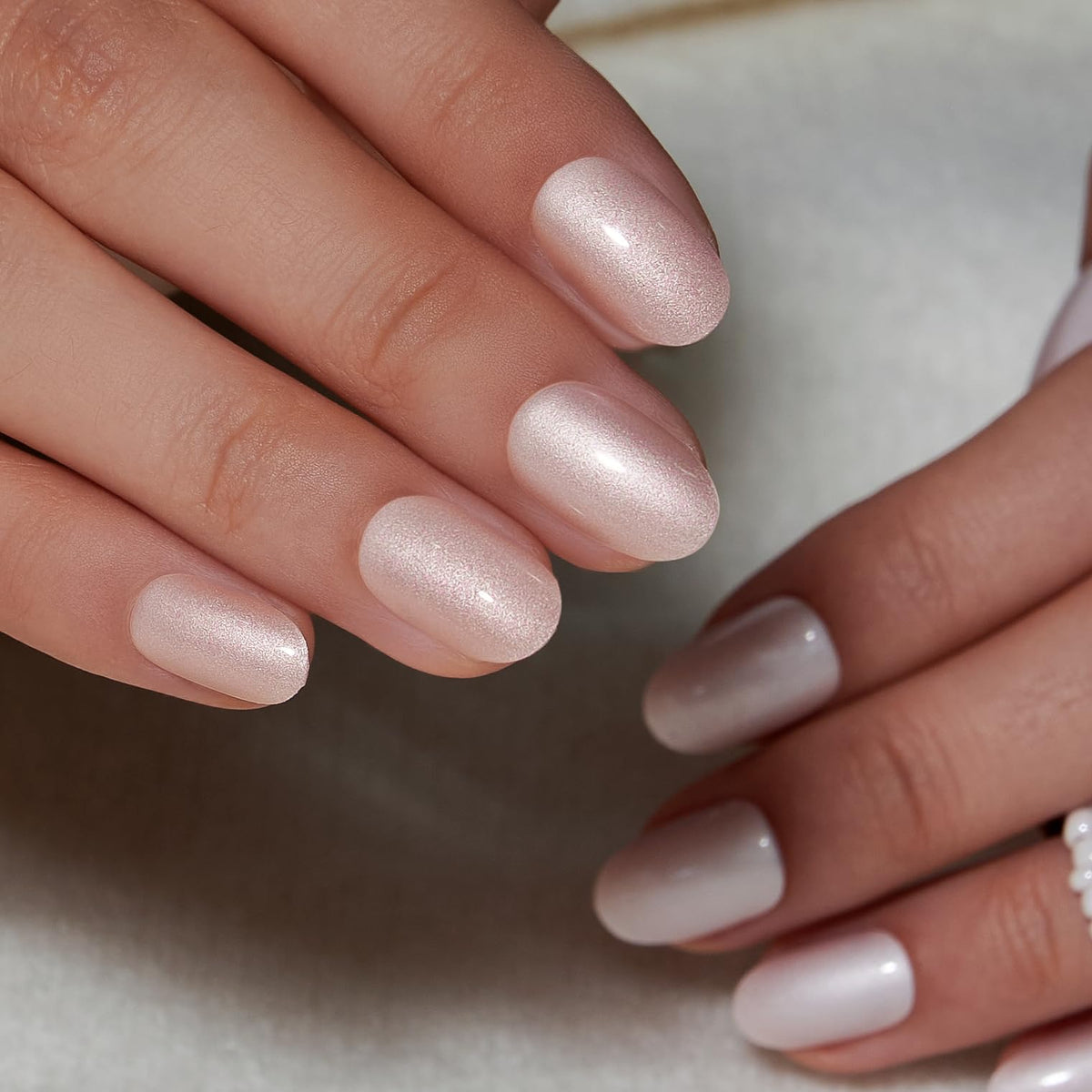 CurvLife Short Oval Shimmer Press On Nails packaging