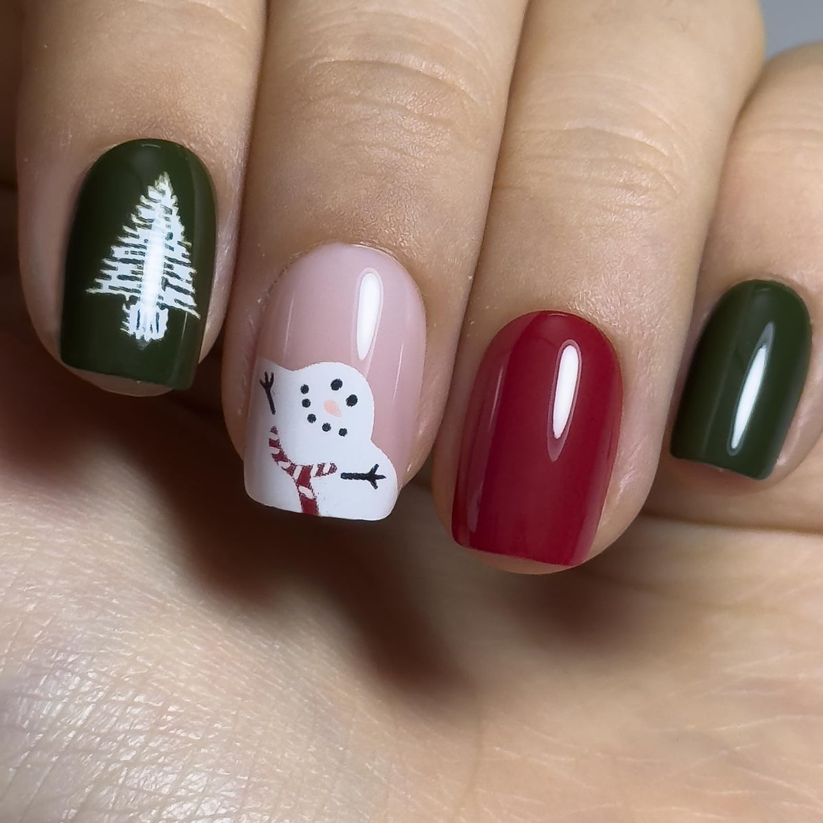 CurvLife Short Square Christmas Press On Nails side view showcasing the gel finish