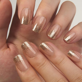 CurvLife Short Square Press On Nails Fluid Gold close-up