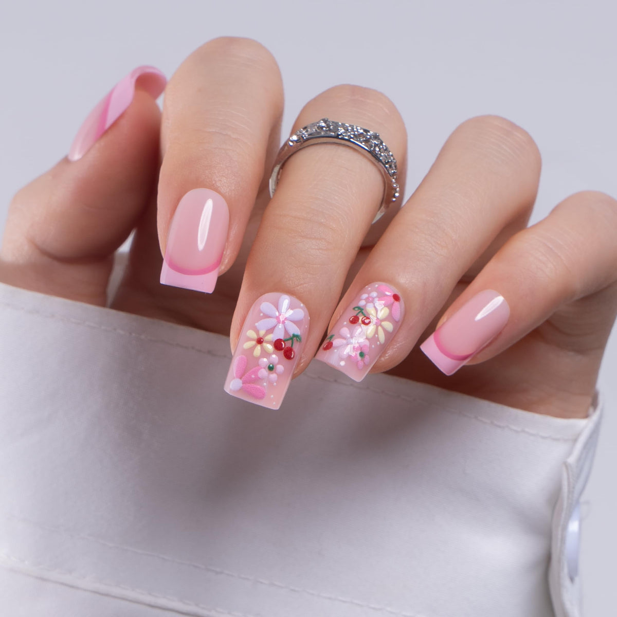 CurvLife Soft Gel Press On Nails showing natural fit on fingers