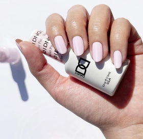 DAISY DND Gel Nail Polish 15ml Ballet Pink bottle