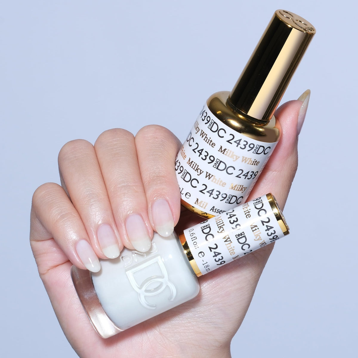 DAISY DND Gel Nail Polish 15ml bottle