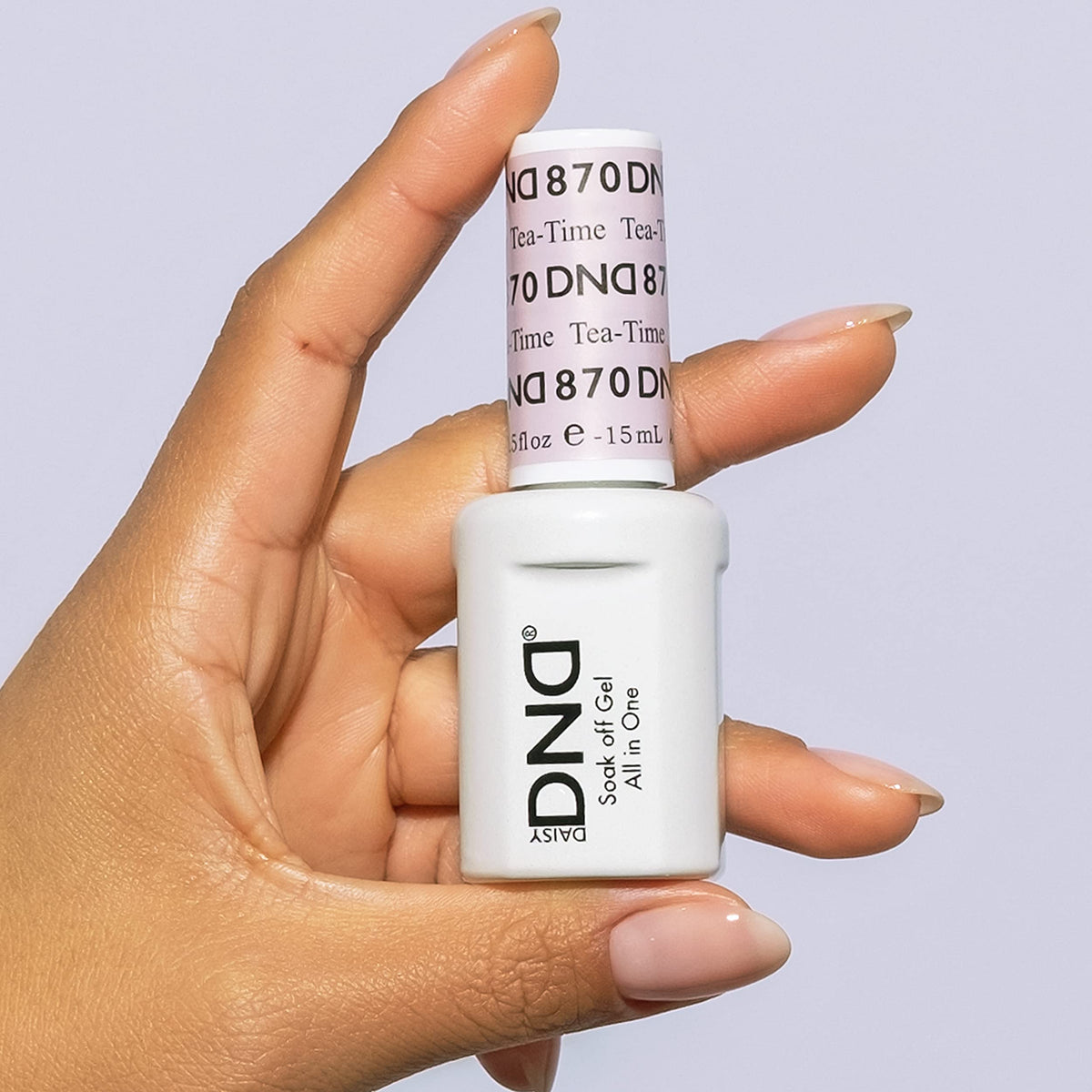 DAISY DND Gel Nail Polish and Lacquer bottles