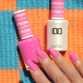 DAISY DND Gel Nail Polish and Lacquer bottles side view