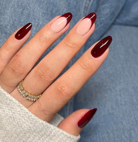 DAISY DND Gel Nail Polish Duo Garnet Red packaging