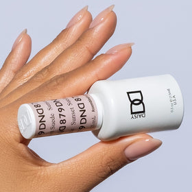 DAISY DND Gel Nail Polish Sunset Suede #879 bottle