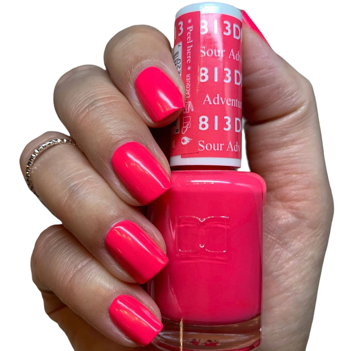 DAISY DND Gel Nail Polish Sweet Tooth #004 bottle