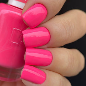 DAISY DND Gel Nail Polish Sweet Tooth 15ml bottle