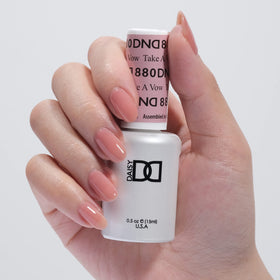 DAISY DND Gel Nail Polish Take A Vow 15ml bottle