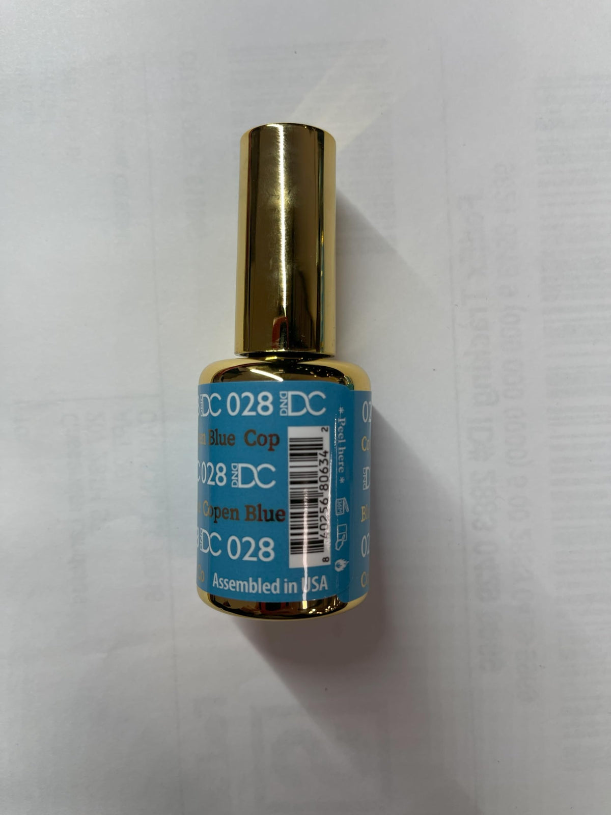 DAISY DND Gel Polish Set displayed with nail tools