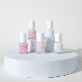 Dazzle Dry White Lightning bright white lacquer in mini bottle