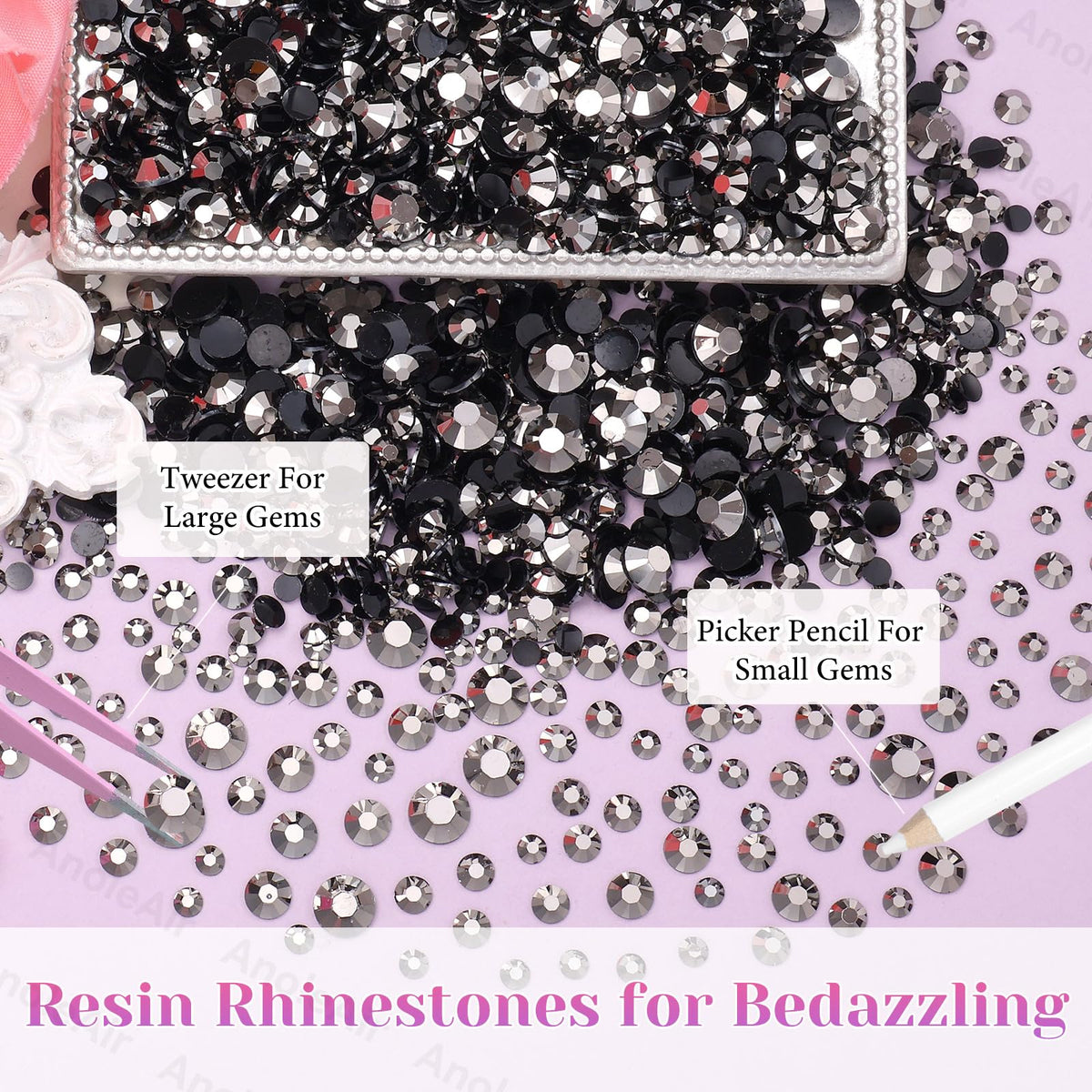 Decorated tumbler with AnoleAir rhinestones