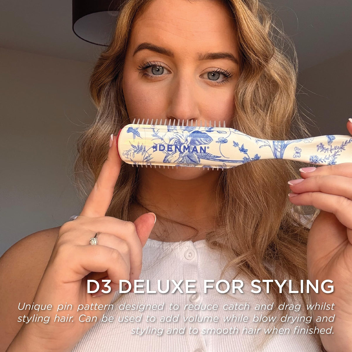 Denman D3 brush side view with ergonomic handle