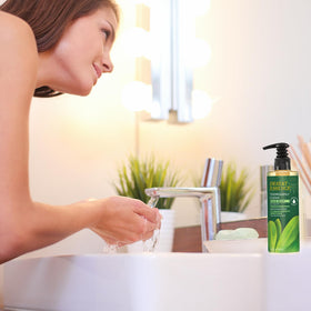 Desert Essence Face Wash packaging details and label