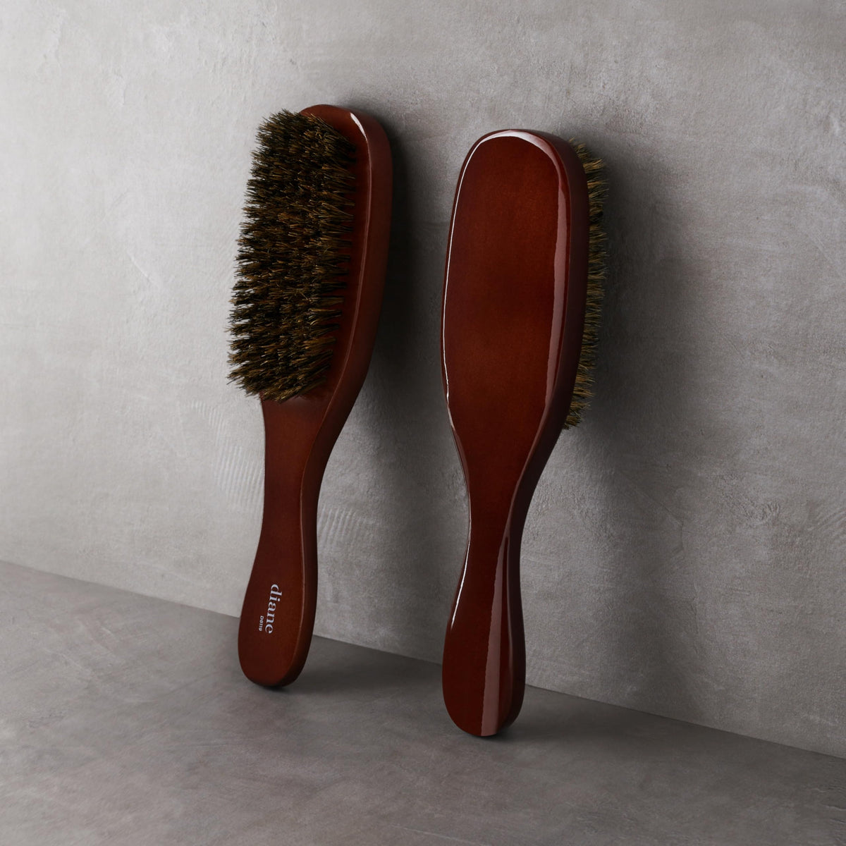 Diane Premium Boar Wave Brush side view highlighting bristles