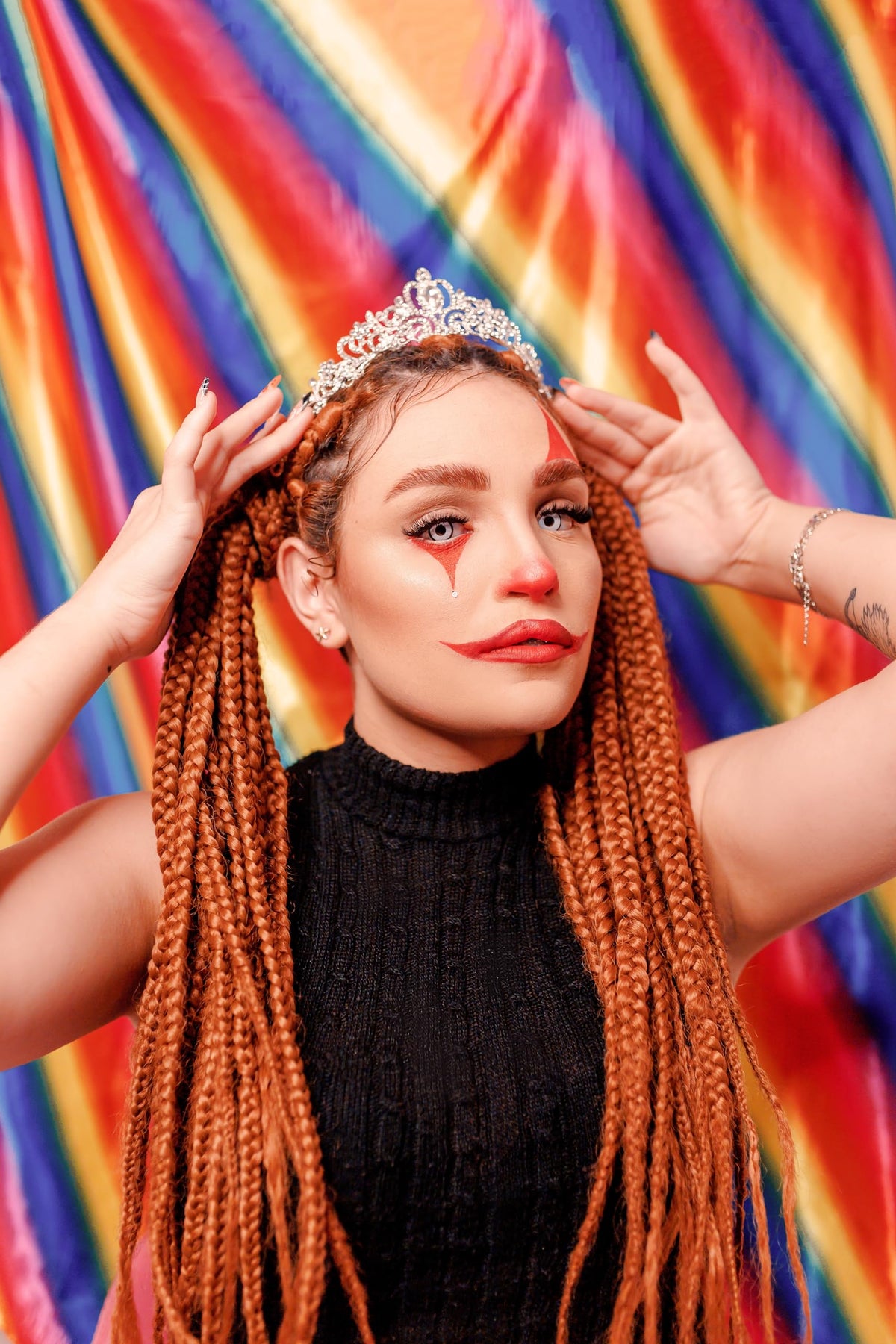Didder Silver Crystal Tiara Crown Headband worn by a girl at a prom