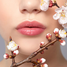 Dmsky Lip Balm showing cherry and mint flavours