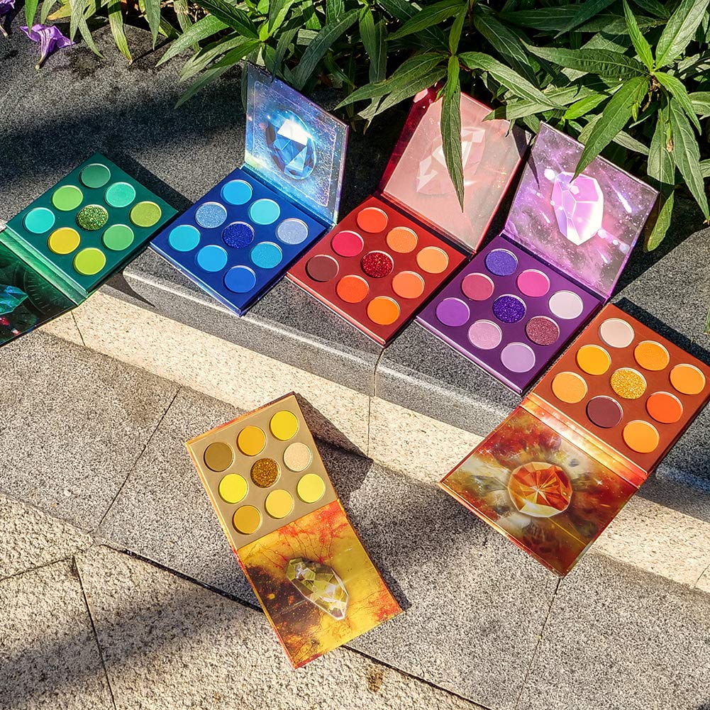 docolor 54 Colours Gemstone Eyeshadow Palette with applicator