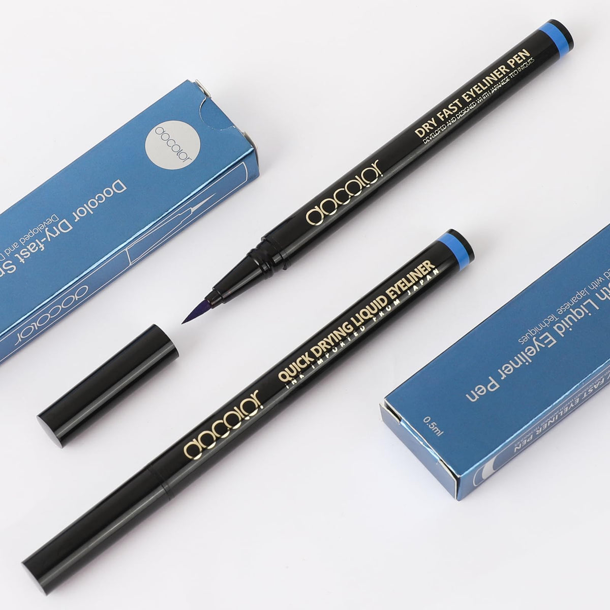 docolor blue eyeliner lifestyle shot