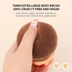docolor Extra Large Kabuki Body Brush close-up of bristles
