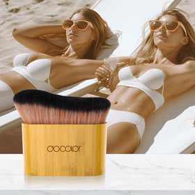 docolor Self Tanner Brush showing soft vegan bristles
