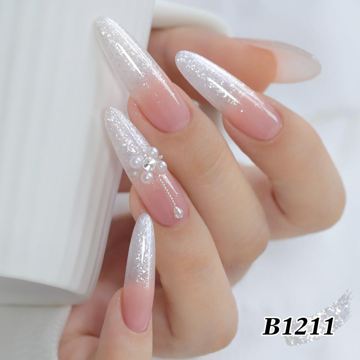 Double Rhythm 15ML Glitter Gel Polish Snow Glitter-B1211 on nails