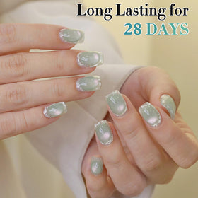 Double Rhythm Cat Eye Gel Nail Polish 15ml Light Green close-up with glitter