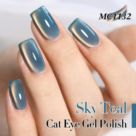 Double Rhythm Cat Eye Gel Nail Polish 15ml Sky Teal applied on nails
