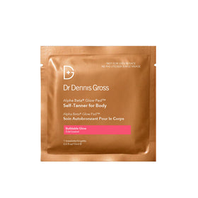 Dr Dennis Gross Glow Pad Self-Tanner for Body towelette close-up