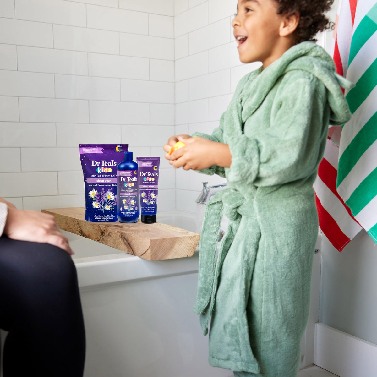 Dr Teal's Kids 3-in-1 Sleep Bubble Bath with bubbles and rubber duck